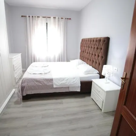 Bujtina Shqiptare 2*