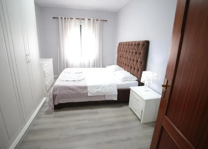 Bujtina Shqiptare 2*